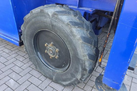 Liftlux SL205-25 D4WDS/P Diesel, 4x4 Drive, Hydraulic Deck Liftlux SL205-25 D4WDS/P Diesel, 4x4 Drive, Hydraulic Deck 2002...