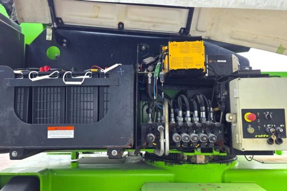 Niftylift HR28 HYBRIDE Hybrid, 4x4 Drive, 28m Working Height Niftylift HR28 HYBRIDE Hybrid, 4x4 Drive, 28m Working Height ...