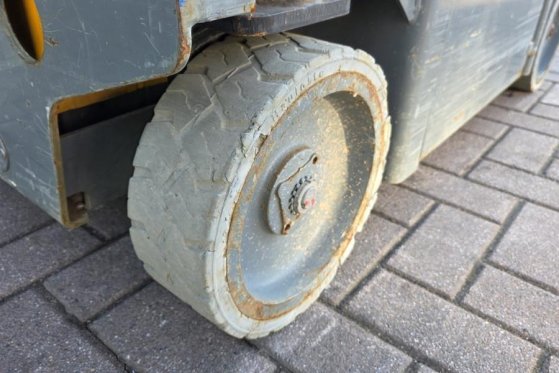 Haulotte Star 6 Electric, Non Marking Tyres, 5.8m Working H Haulotte Star 6 Electric, Non Marking Tyres, 5.8m Working H 20...