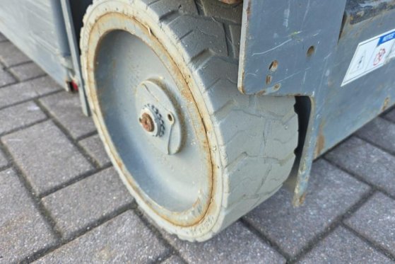 Haulotte Star 6 Electric, Non Marking Tyres, 5.8m Working H Haulotte Star 6 Electric, Non Marking Tyres, 5.8m Working H 20...