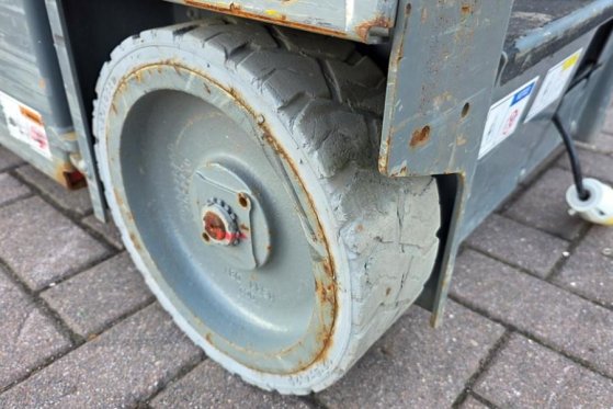 Haulotte Star 6 Electric, Non Marking Tyres, 5.8m Working H Haulotte Star 6 Electric, Non Marking Tyres, 5.8m Working H 20...