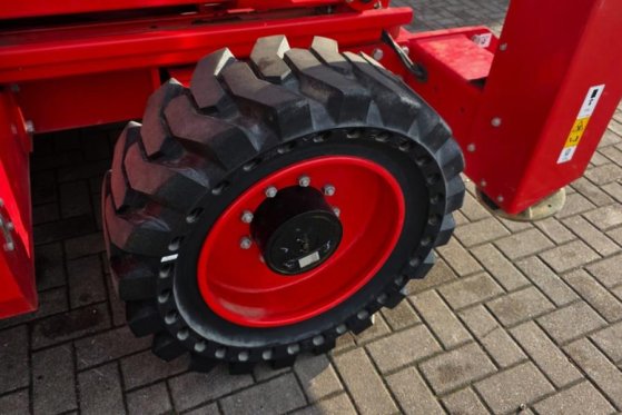 LGMG SR1623D Diesel 4x4 Drive, 18m Working Height, 680 LGMG SR1623D Diesel 4x4 Drive, 18m Working Height, 680 2023 2 Sciss...