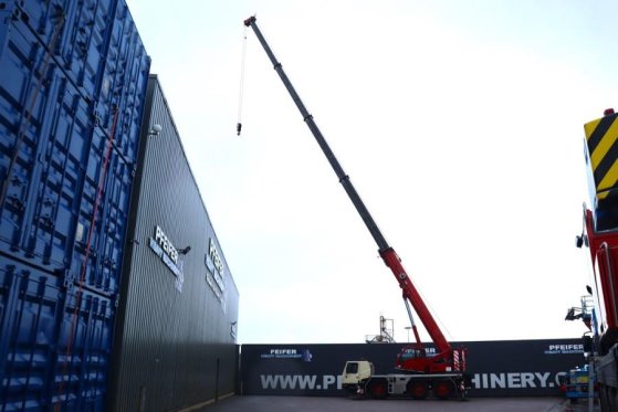 Grove GMK3060 Diesel, 6x6x6 Drive, 60t Capacity, 43m Mai GMK3060 Diesel, 6x6x6 Drive, 60t Capacity, 43m Mai 2015 2 Mobile ...