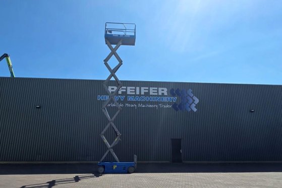 Genie GS3246 Electric, Working Height 11.75 m, 318kg Cap GS3246 Electric, Working Height 11.75 m, 318kg Cap 2015 2 Scissor...