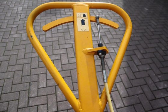 Denka-Lift DL22N Electric, 22m Working Height, 12m Reach, Sim Denka-Lift DL22N Electric, 22m Working Height, 12m Reach, Si...