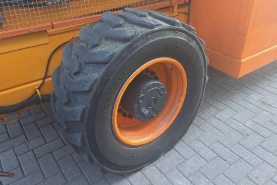 Holland Lift Megastar G320DL30-4WDS/N Diesel, 4x4x4 Drive, 34m Holland lift Megastar G320DL30-4WDS/N Diesel, 4x4x4 Drive, ...
