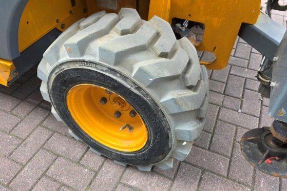 Haulotte Compact 12DX Diesel, 4x4 Drive, 12m Working Height Haulotte Compact 12DX Diesel, 4x4 Drive, 12m Working Height 20...