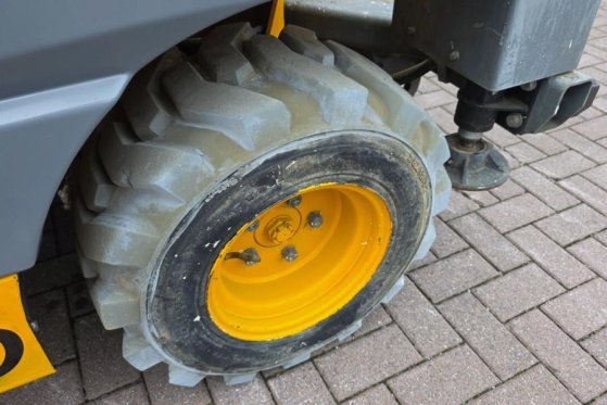 Haulotte Compact 12DX Diesel, 4x4 Drive, 12m Working Height Haulotte Compact 12DX Diesel, 4x4 Drive, 12m Working Height 20...