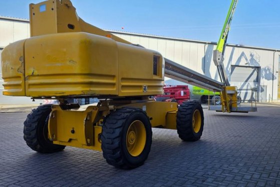 Genie S85 As-Is, Diesel, 4x4 Drive, 27.7m Working Height S85 As-Is, Diesel, 4x4 Drive, 27.7m Working Height 2008 2 image 2