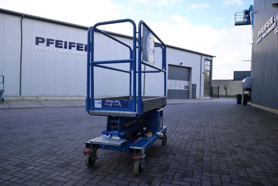 JLG Power Tower Electric, 5.10m Working Height, 250kg Power Tower Electric, 5.10m Working Height, 250kg 2017 2 image 2