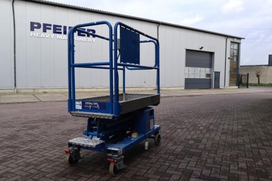 JLG Power Tower Electric, 5.10m Working Height, 250kg Power Tower Electric, 5.10m Working Height, 250kg 2017 2 image 2