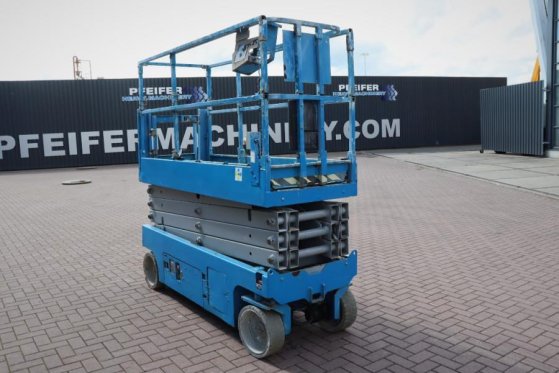 Genie GS2632 Electric, 10m Working Height, Non Marking T GS2632 Electric, 10m Working Height, Non Marking T 2013 2 Scissor...