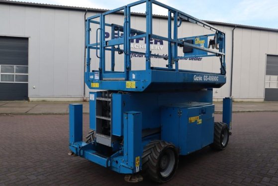 Genie GS4069DC Electric, 14m Working Height, 363kg Capac GS4069DC Electric, 14m Working Height, 363kg Capac 2014 2 Scissor...