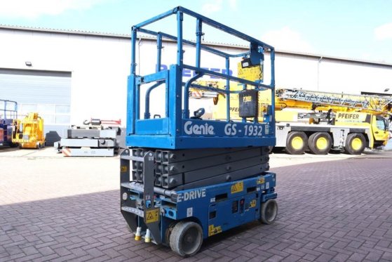 Genie GS1932 E-Drive Several In Stock, 8m Working Height 4842 2021 2 Scissor Lifts image 2