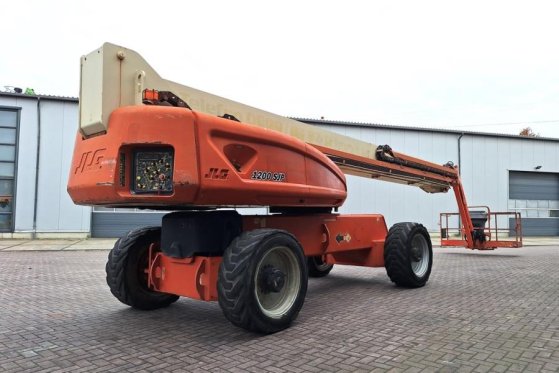 JLG 1200SJP Diesel, 38.7m Working Height, 23.5m Reach, 1200SJP Diesel, 38.7m Working Height, 23.5m Reach, 2016 2 image 2