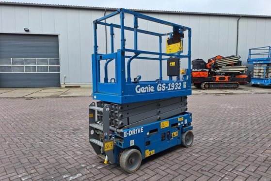 Genie GS1932 E-Drive Several In Stock, 8m Working Height 4842 2021 2 Scissor Lifts image 2