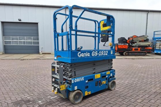 Genie GS1932 E-Drive Several In Stock, 8m Working Height 4842 2022 2 Scissor Lifts image 2