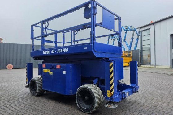 Genie GS3369DC Electric, 11.9m Working Height, 454kg Cap GS3369DC Electric, 11.9m Working Height, 454kg Cap 2014 2 Scissor...
