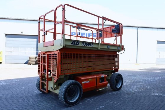 JLG 3369LE Electric, 12m Working Height, 450kg Capacit 3369LE Electric, 12m Working Height, 450kg Capacit 2012 2 Scissor L...