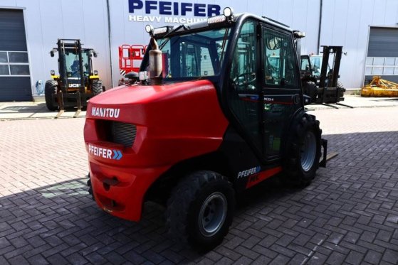 Manitou MC25-4 Valid Inspection, *Guarantee, Diesel, 4x4 D MC25-4 Valid Inspection, *Guarantee, Diesel, 4x4 D 2021 2 Rough...