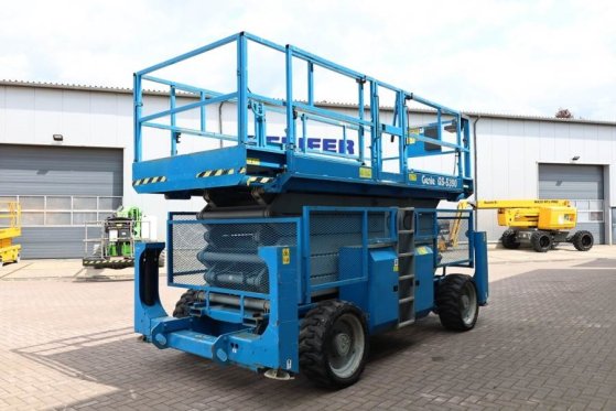 Genie GS5390 Diesel, 4x4 Drive, 18.15m Working Height, 6 GS5390 Diesel, 4x4 Drive, 18.15m Working Height, 6 2013 2 Scissor...