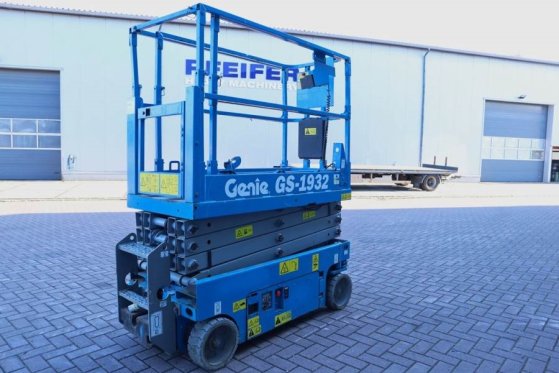 Genie GS1932 Electric, Working Height 7.8 m, 227kg Capac 4842 2013 2 Scissor Lifts image 2