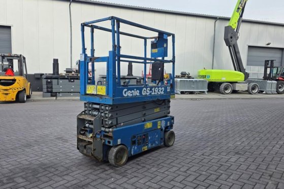 Genie GS1932 Electric, Working Height 7.8 m, 227kg Capac 4842 2013 2 Scissor Lifts image 2