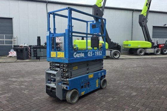 Genie GS1932 Electric, Working Height 7.8 m, 227kg Capac 4842 2015 2 Scissor Lifts image 16