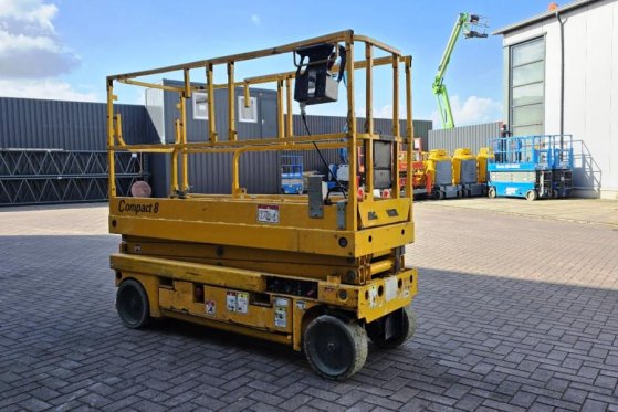 Haulotte Compact 8 Electric, Batteries 2025, 8.2m Working Haulotte Compact 8 Electric, Batteries 2025, 8.2m Working 2015 2...