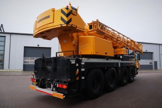 Liebherr LTM1070-4.2 Dutch Vehicle Registration, Valid Insp 683 2016 2 Mobile Cranes image 2