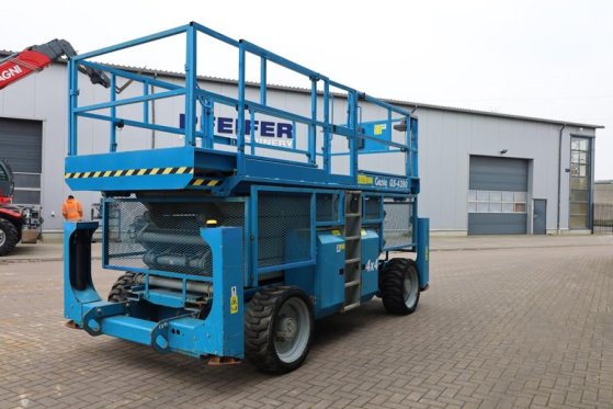 Genie GS4390 Diesel, 4x4 Drive, 15m Working Height, 680k GS4390 Diesel, 4x4 Drive, 15m Working Height, 680k 2012 2 Scissor...