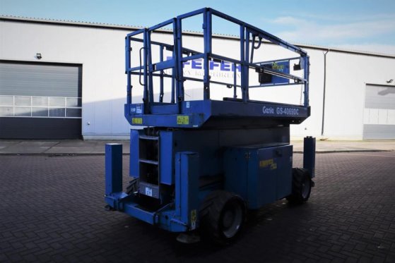 Genie GS4069 Electric, 14m Working Height, 363kg Capacit GS4069 Electric, 14m Working Height, 363kg Capacit 2014 2 Scissor...