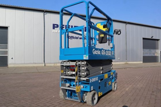 Genie GS1932 E-Drive New And Available Directly From Sto 4842 2022 2 Scissor Lifts image 13