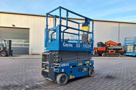 Genie GS1932 E-Drive Several In Stock, 8m Working Height 4842 2021 2 Scissor Lifts image 13