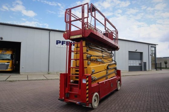 PB LIFT S225-12ES Electric, 4x2 Drive, 22.5m Working PB LIFT S225-12ES Electric, 4x2 Drive, 22.5m Working 2013 2 Scissor L...