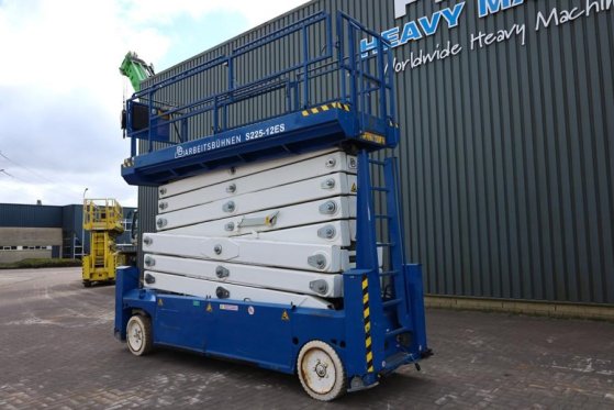 PB LIFT S225-12ES Electric, 22.5m Working Height, 450 PB LIFT S225-12ES Electric, 22.5m Working Height, 450 2013 2 Scissor...