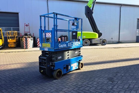 Genie GS1932 Electric, Working Height 7.8 m, 227kg Capac 4842 2010 2 Scissor Lifts image 2
