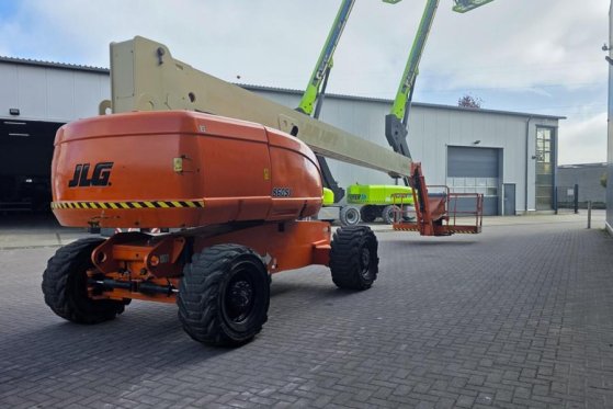 JLG 860SJ Diesel, 4x4 Drive, 28.2m Working Height, 22. 860SJ Diesel, 4x4 Drive, 28.2m Working Height, 22. 2007 2 image 2