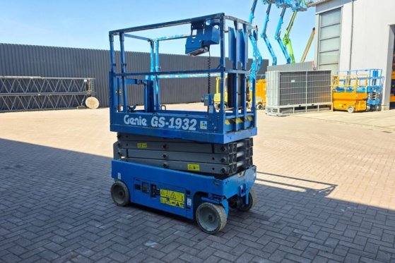 Genie GS1932 Electric, Working Height 7.8 m, 227kg Capac 4842 2014 2 Scissor Lifts image 2