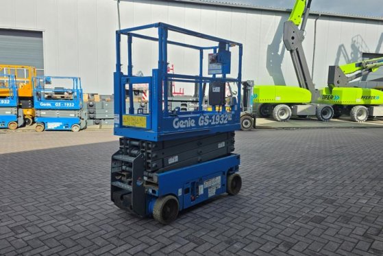 Genie GS1932 Electric, Working Height 7.8 m, 227kg Capac 4842 2010 2 Scissor Lifts image 17