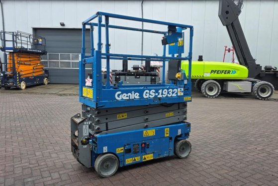 Genie GS1932 Electric, Working Height 7.8 m, 227kg Capac 4842 2013 2 Scissor Lifts image 32