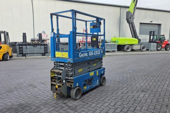 Genie GS1932 Electric, Working Height 7.8 m, 227kg Capac 4842 2013 2 Scissor Lifts image 26
