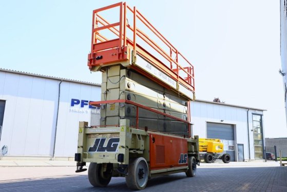 JLG SL245-12 Diesel, 4x4x4 Drive, 26.5m Working Height SL245-12 Diesel, 4x4x4 Drive, 26.5m Working Height 2010 2 Scissor L...