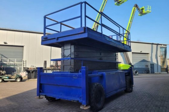 Liftlux SL205-25 D4WDS/P As-Is, Diesel, 4x4 Drive, Hydraul Liftlux SL205-25 D4WDS/P As-Is, Diesel, 4x4 Drive, Hydraul 2001...