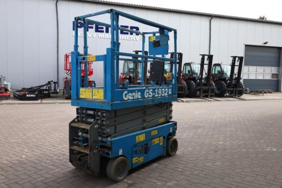 Genie GS1932 Electric, Working Height 7.8 m, 227kg Capac 4842 2013 2 Scissor Lifts image 2