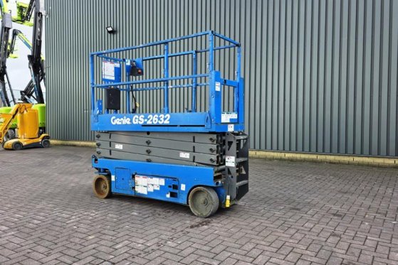 Genie GS2632 Electric, 10m Working Height, Non Marking T GS2632 Electric, 10m Working Height, Non Marking T 2011 2 Scissor...