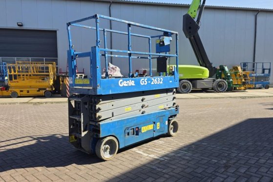 Genie GS2632 Electric, 10m Working Height, 227kg Capacit GS2632 Electric, 10m Working Height, 227kg Capacit 2015 2 Scissor...