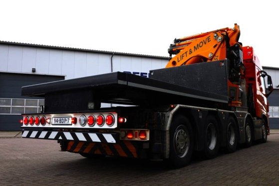 Volvo FH12 With Cormach 135t/m Crane Volvo FH12 10x4 Wit 590 2014 2 Mobile Cranes image 47