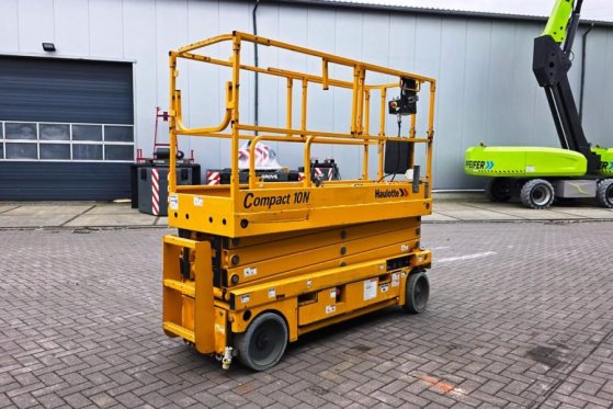 Haulotte Compact 10N Electric, 10m Working Height, 230kg Ca Haulotte Compact 10N Electric, 10m Working Height, 230kg Ca 20...