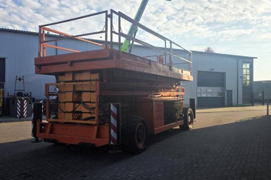 Holland Lift Megastar G320DL30-4WDS/N Diesel, 4x4x4 Drive, 34m Holland lift Megastar G320DL30-4WDS/N Diesel, 4x4x4 Drive, ...
